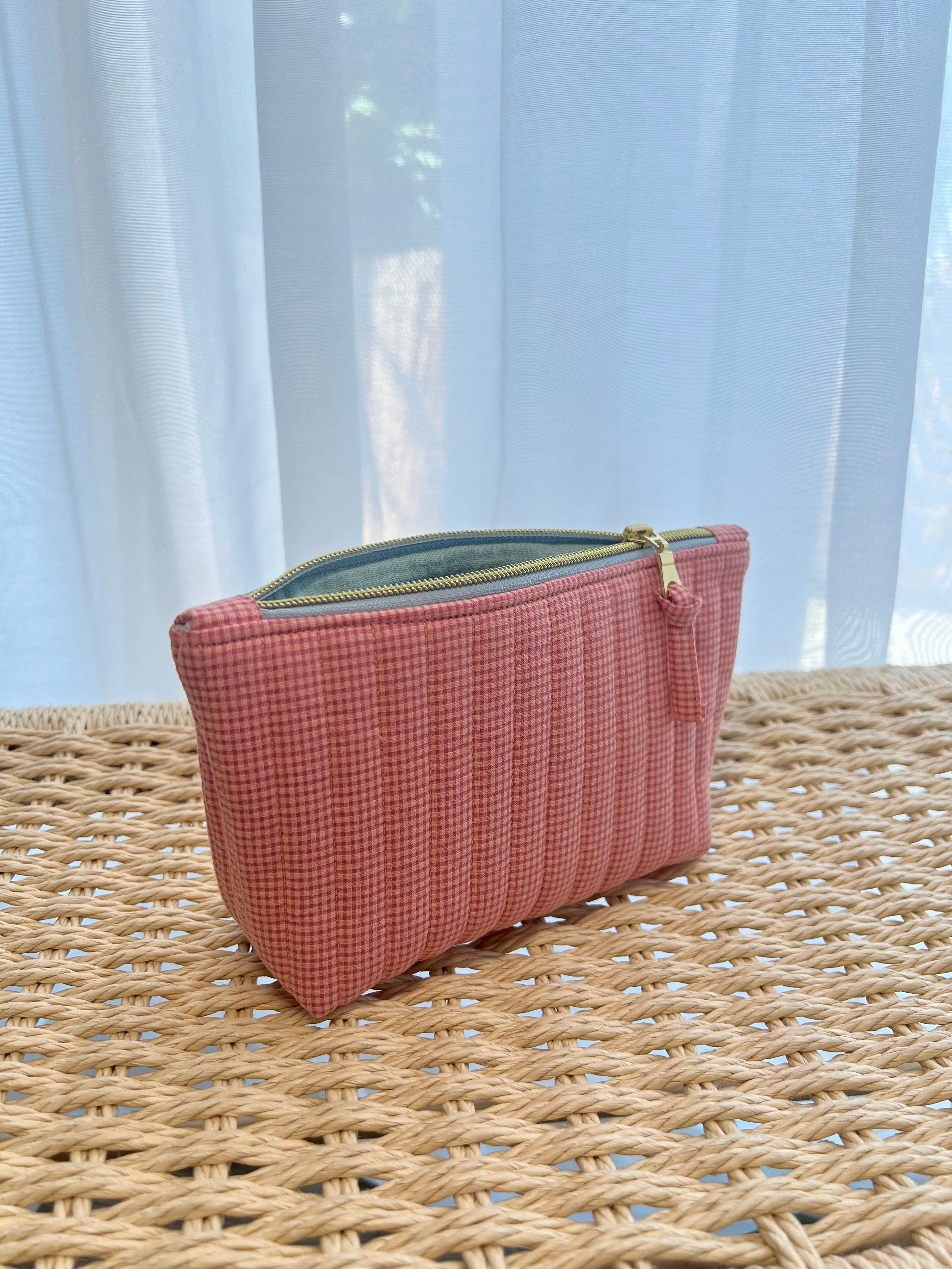 Gingham Medium Utility Pouch - Peach Sorbet