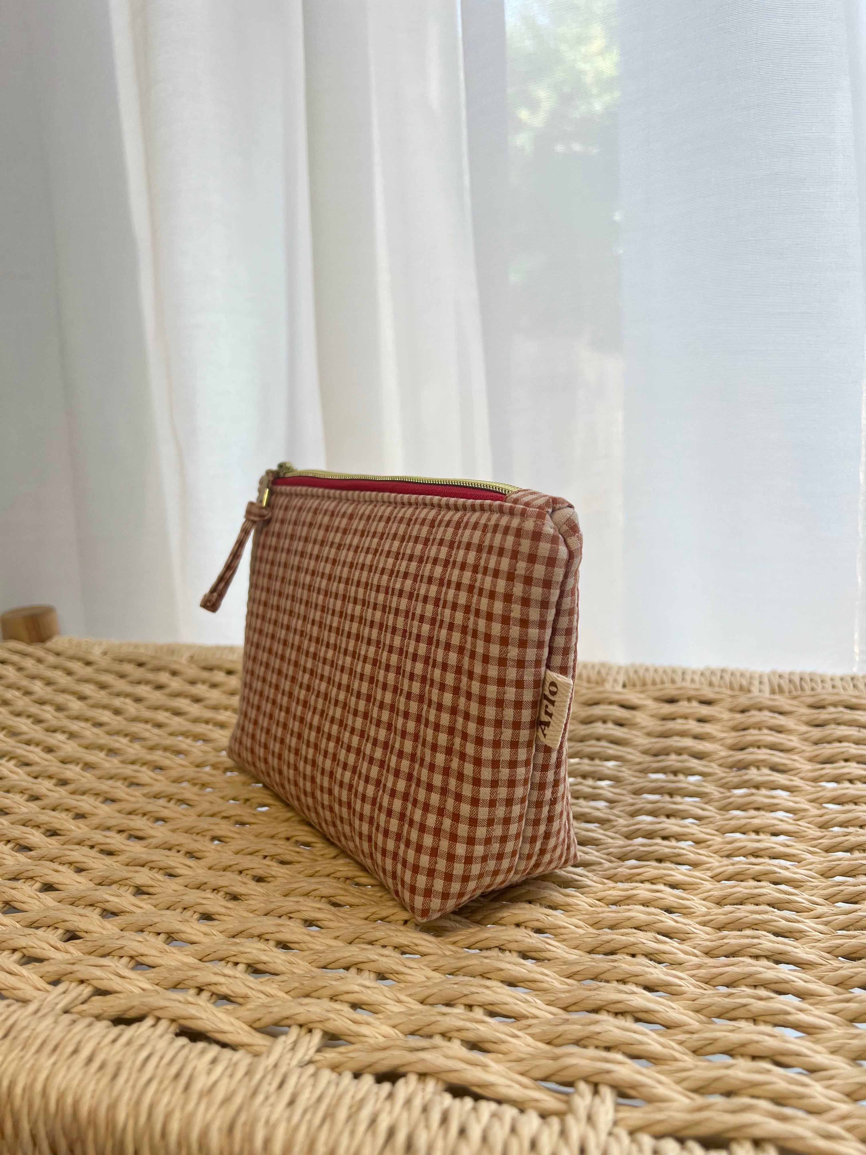 Gingham Medium Utility Pouch - Caramel Latte